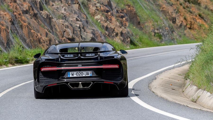  Bugatti Chiron 2017 года  (WW) (фото 33 из 67)
